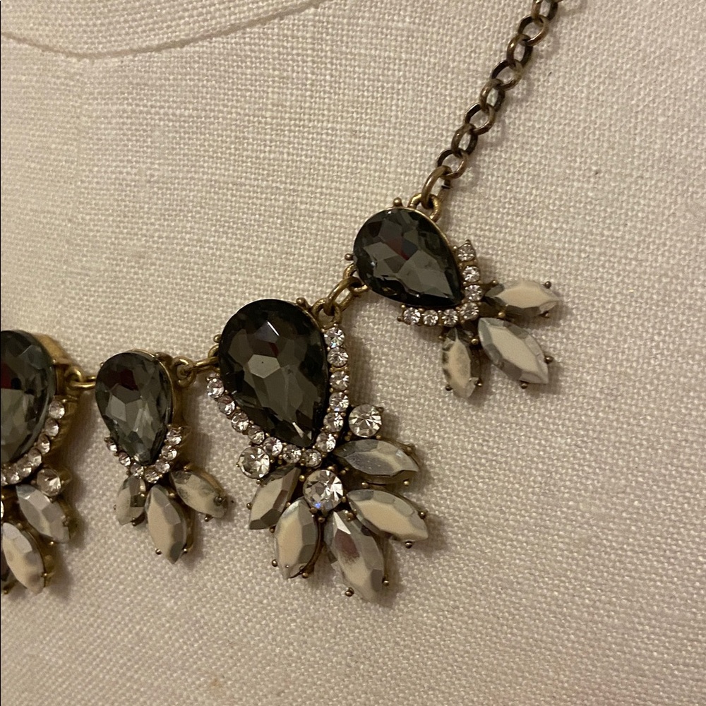 LOFT Statement Necklace - Picture 2 of 6